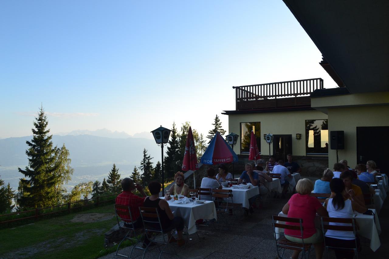 Hotel Alpinum Treffen Exterior foto