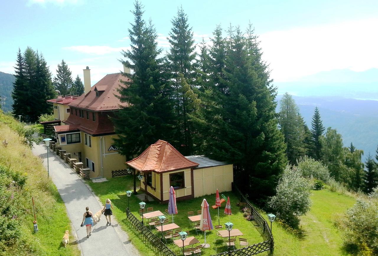 Hotel Alpinum Treffen Exterior foto
